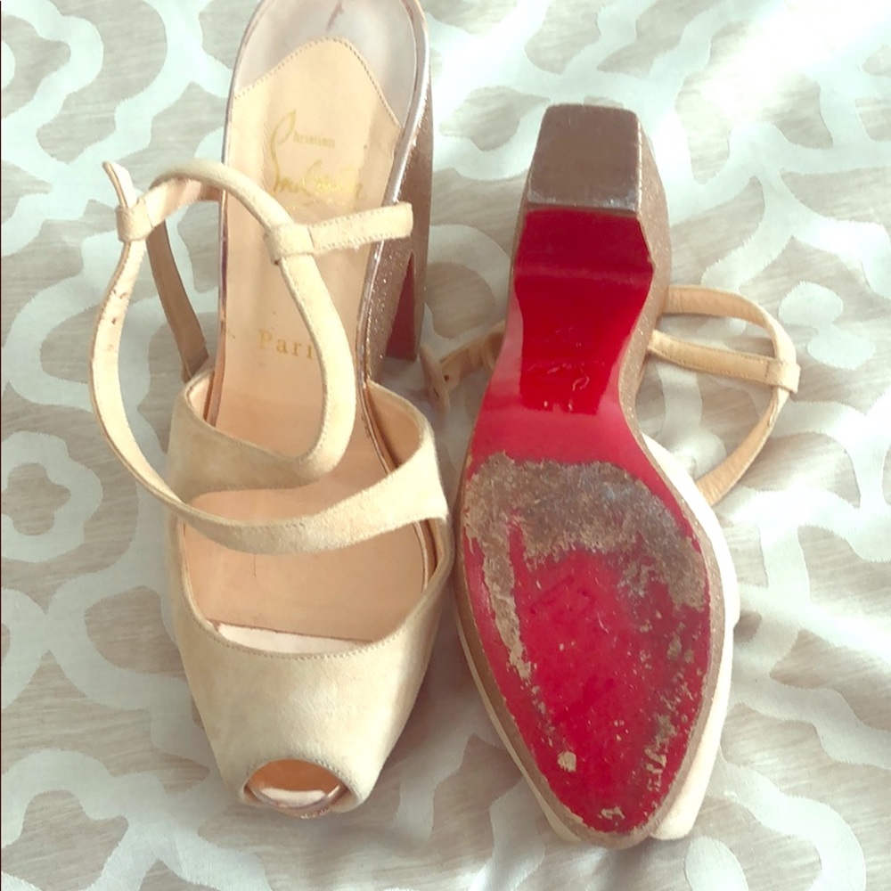 Louboutin Glitter wedge